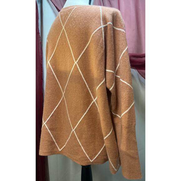 Garnet Hill Cashmere Cropped Sweater, size Medium - Picture 8 of 9